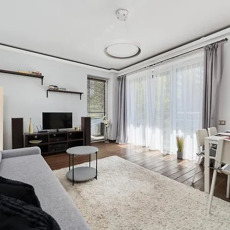 דירה Comfy With Parking By Renters