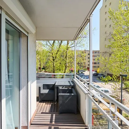 Apartman Comfy With Parking By Renters
