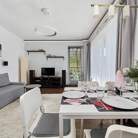 Comfy With Parking By Renters Apartman *